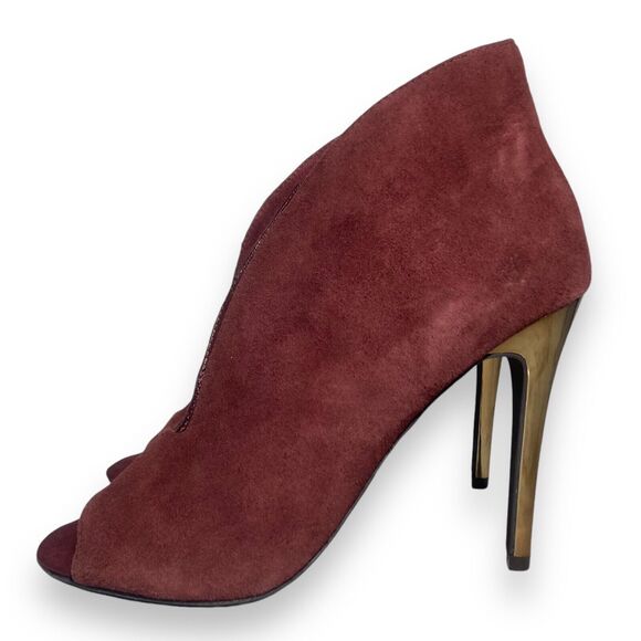 Fergie Rina Burgundy Wine Suede V Cut Peep Toe Heels Ankle Booties Size 6.5 M - Picture 4 of 9